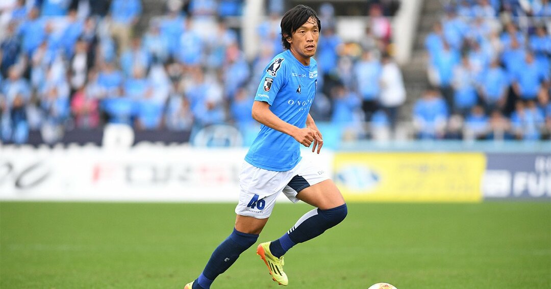 横浜fcをj1昇格へ導く 41歳中村俊輔 ベンチ外 からの復活秘話 ニュース3面鏡 ダイヤモンド オンライン