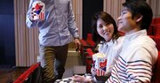 映画館で「席をかわって」譲るべき？議論沸騰！日本人を悩ませる罪悪感