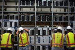 ビットコイン採掘、米国が新たな聖地に
