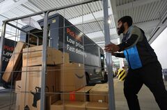 アマゾン、10-12月は9％増収　クラウド事業の伸び鈍化