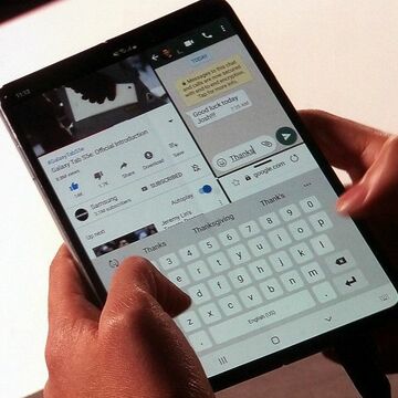 サムスンの折りたたみ型スマホ「Galaxy Fold」はどんな感じで動く？
