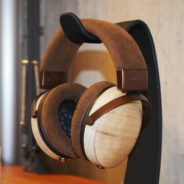 オンキヨー、和楽器の桐を使った高級ヘッドフォン