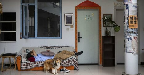 中国「失われた世代」経済低迷で燃え尽き