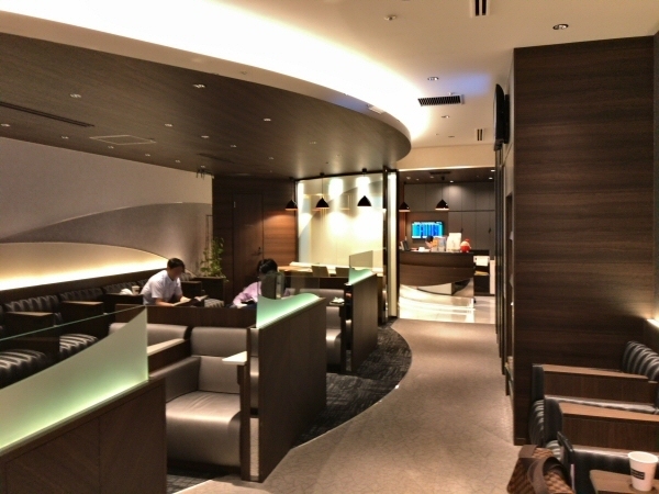 「QUALIA LOUNGE」の内部