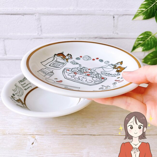 ダイソーで買えるのが嬉しい!ディズニーお土産みたいな「チップ&デールの食器」かわいすぎて毎日使いたくなる!《購入レビュー》
