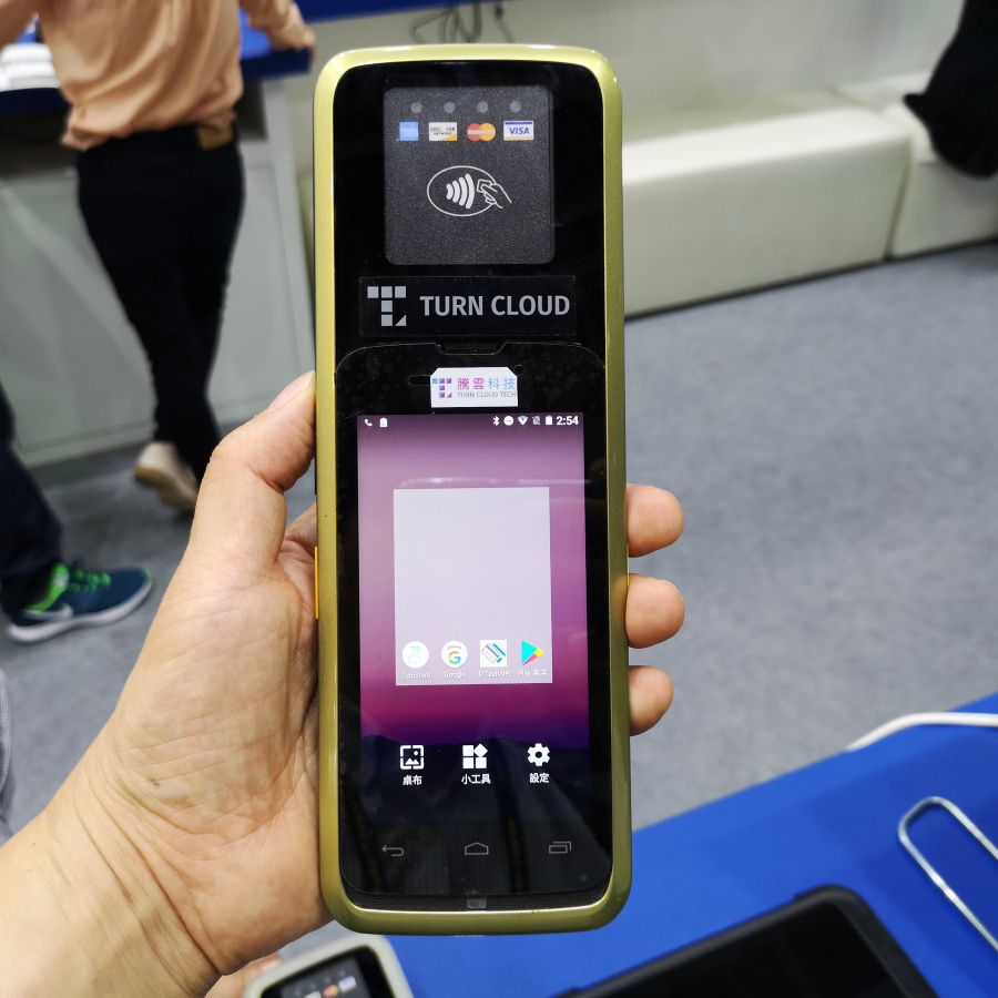 2画面や23cmの超縦長なものまで台湾の業務用スマホがアツイ！ | ASCII