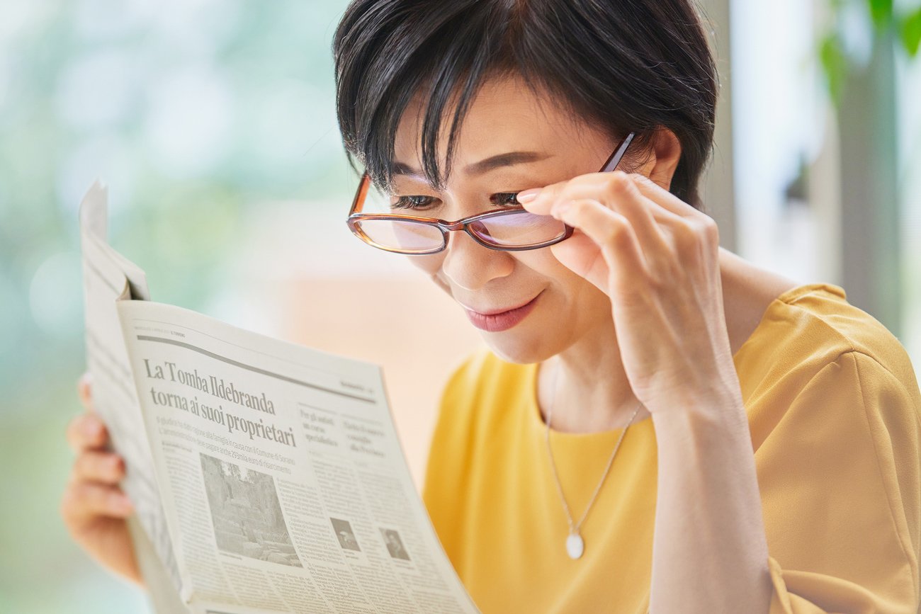 老眼にも有効？中国発の近視治療法「レッドライト療法」とは…眼精疲労と調節力を改善