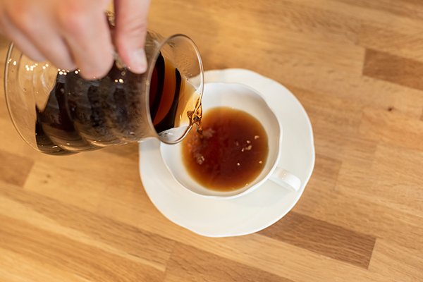 こんなに違うの!?<br />美味しいコーヒーを淹れる<br />科学的に正しい「水」とは?