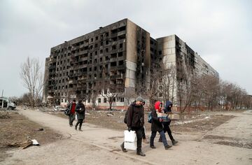 マリウポリで広がる絶望、ロシア軍は制圧目指す