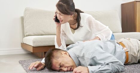「あれ、手が動かない……」北海道旅行中に脳梗塞で倒れたらどうする？患者の明暗を分ける医療情報とは