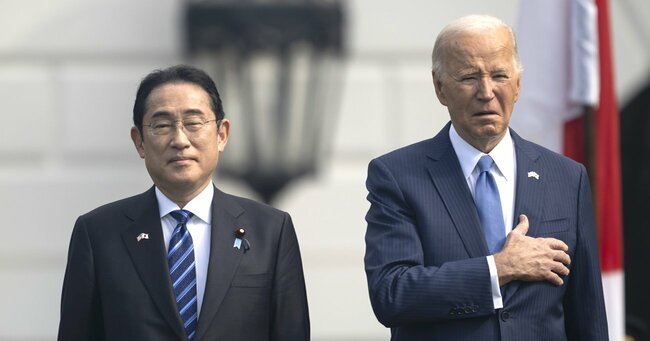 4月10日にワシントンで日米首脳会談が行われ、日米関係を「グローバルパートナーシップ」と位置付ける共同声明が発出された