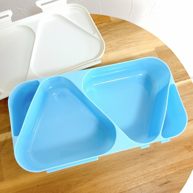 今までの苦労はなんだったの…セリアの「おにぎり弁当箱」が画期的すぎる!これが110円は感動です!