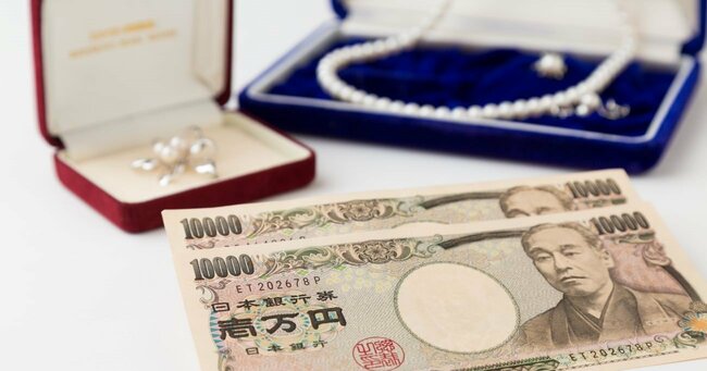 マッキンゼーの元幹部が「100万円の札束」を渡して質屋で宝石を買わせたワケ