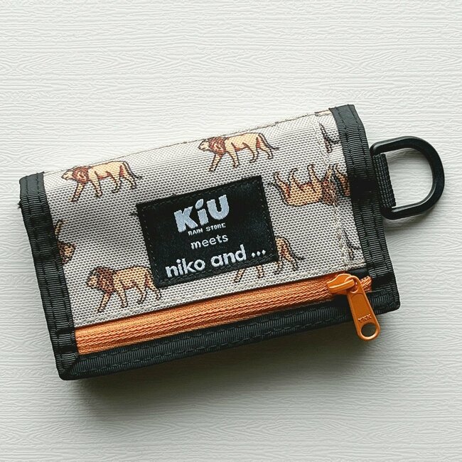 カードが17枚も入った!ニコアンドの“おしゃれミニ財布”手のひらサイズなのに収納力すごい!「ちょうどいいサイズ感」「ものすごく使いやすい」