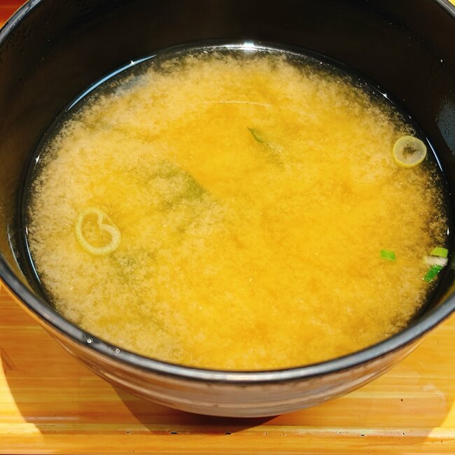 「ご飯4杯はいけました！」やよい軒の“580円モーニング”朝から大満足すぎる！「ご飯おかわりOKなのが嬉しい」「コスパ最高です！」《実食レビュー》