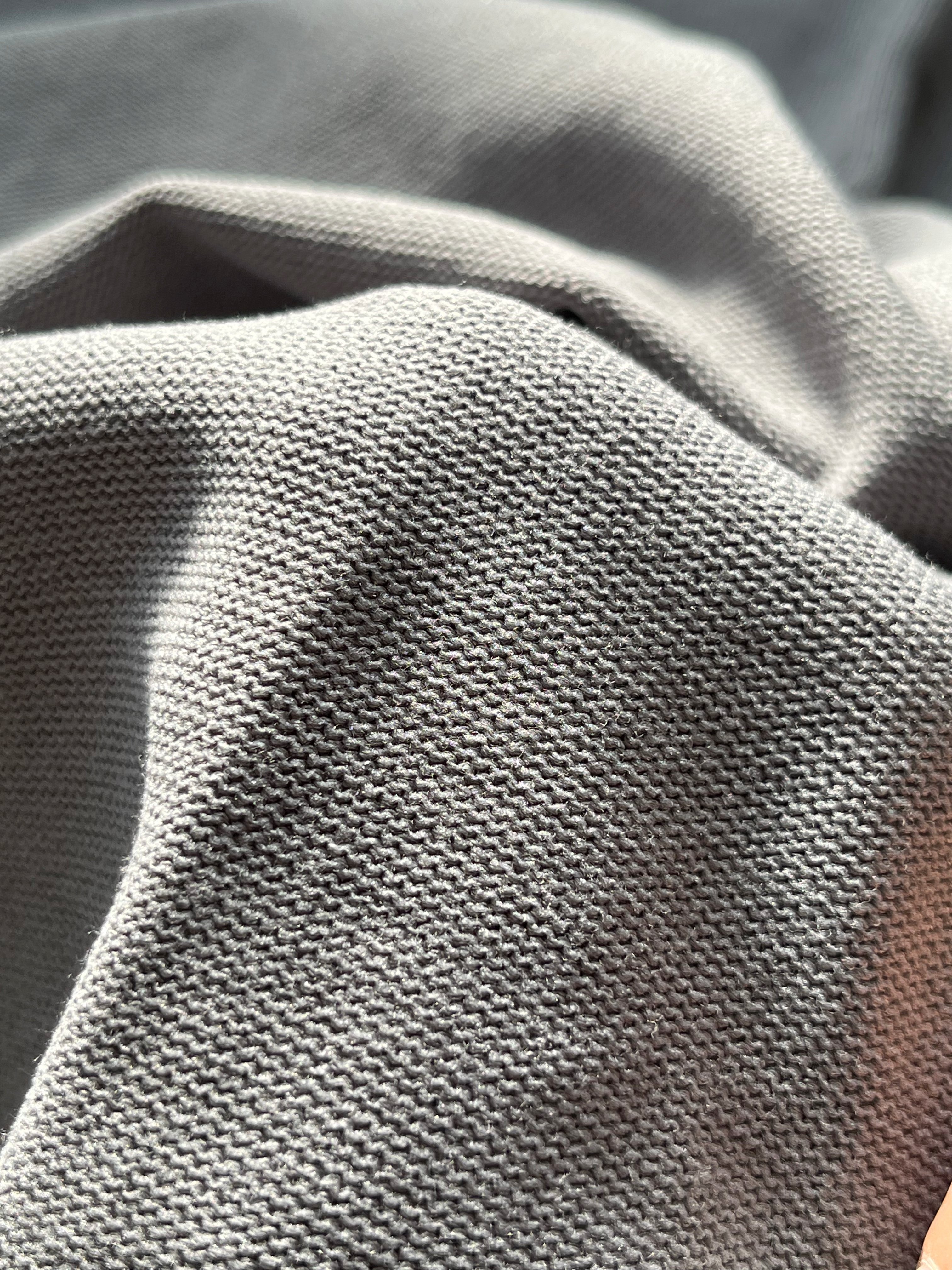 「着太りして見えません」GUの“ゆったりニット”気になる二の腕やお腹をカバーしてくれて嬉しい！「肉感を拾わず高見え」「着回しができて助かる」