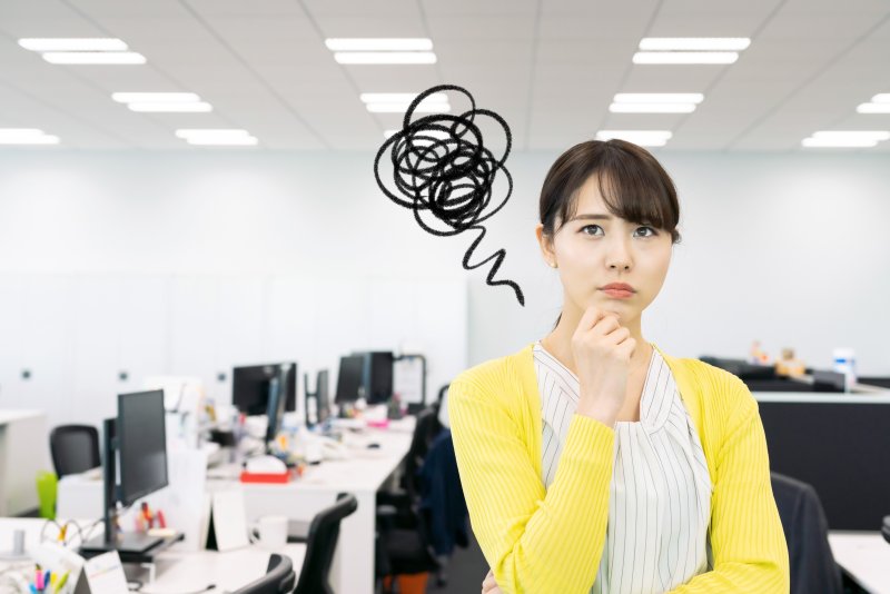「できない」「きっと無理」…。生きづらさを自分で生み出しているあなたへ送るイエローカード