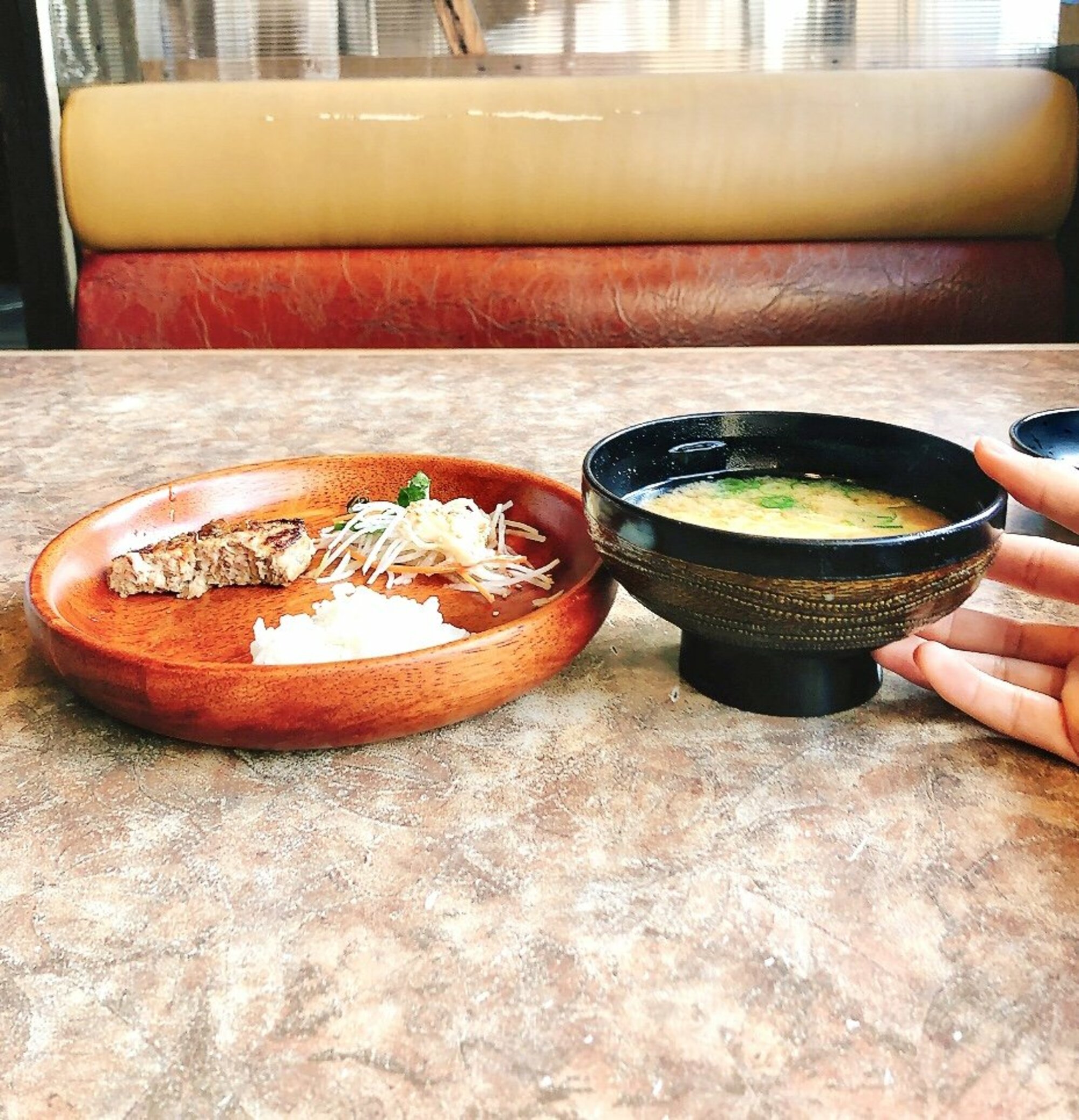 朝から幸せすぎるよ…！びっくりドンキーの“がっつりモーニング”コーヒーおかわり自由なのが嬉しい！「朝から食べれる背徳感」「常時頼めるようになってほしい」