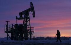 サウジ、OPECプラス増産を検討　最大で日量50万バレル