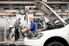 自動車業界に忍び寄る債務危機、コロナで拍車