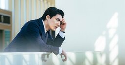 【2025年版】従業員の不満投稿が多いブラック企業ランキング【銀行・証券ワースト5】…メガバンクで最も順位が高いのは？