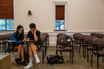 AI使うカンニング、大学の古典的対策は