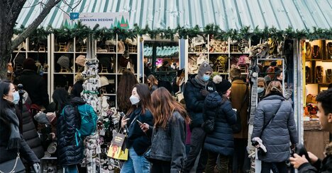オミクロン株が脅かす世界経済、見通しは