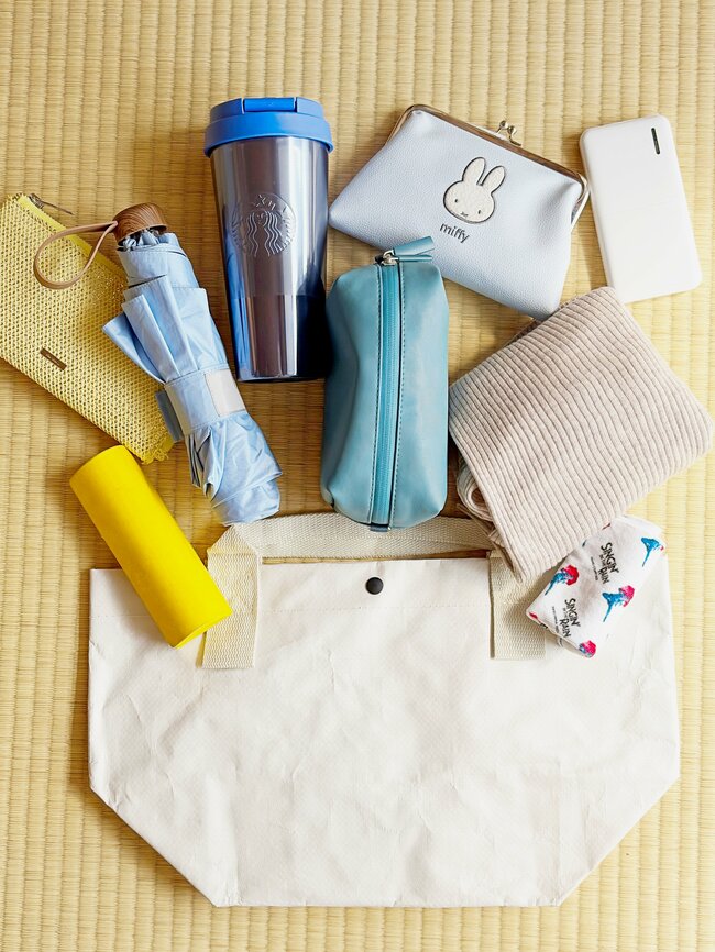 「軽くて毎日使ってます」無印良品の“399円バッグ”優秀すぎてビックリした！「人気商品なのが納得」「汚れや雨も気にならない」