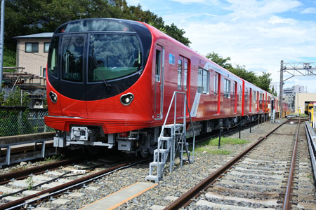 丸ノ内線に帰ってきた「赤い電車」