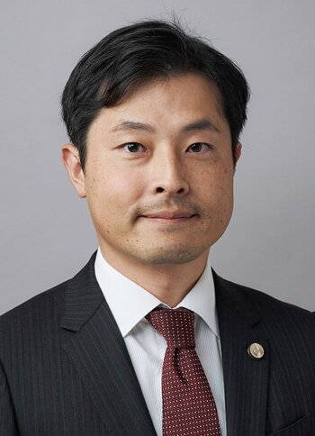 中村賢史郎弁護士