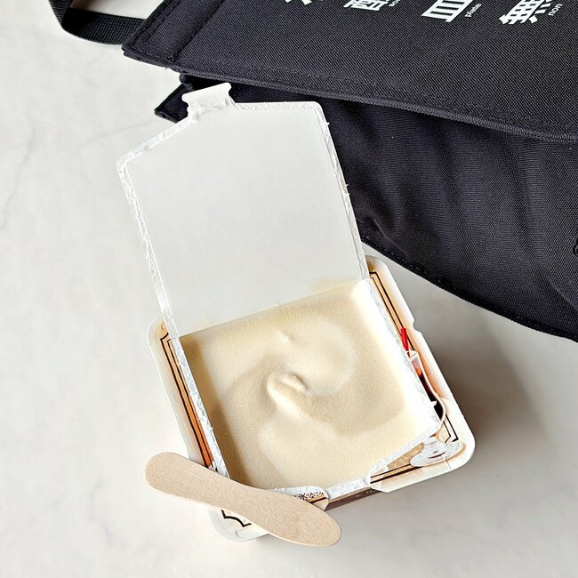 「探していたサイズ感」「すぐに2個買いました」無印良品の“ペタンコになる買い物バッグ”お肉のパックが傾かなくて便利すぎる！「いつも愛用してます」