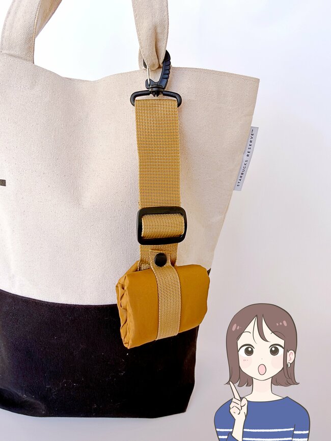 「買い物をしすぎても大丈夫！」「すごい助かる」3COINSの“天才アイテム”レジ袋を肩にかけられるんです！「商品化されて嬉しい」