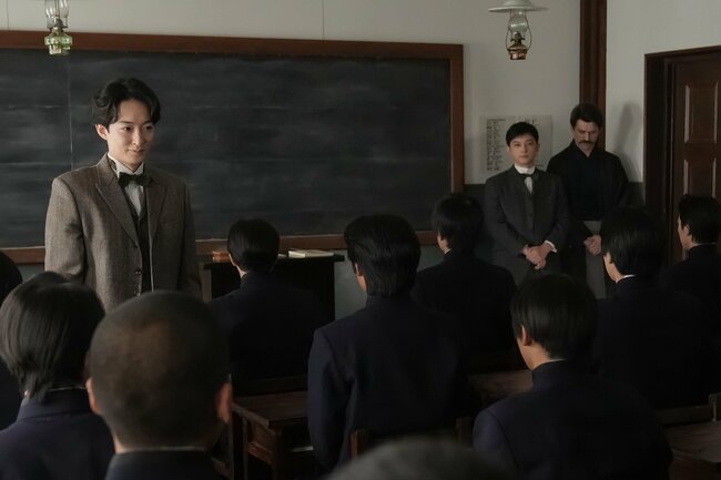 “サワショック”は相当なダメージ？濱正悟がトンチンカンな“あいさつ”で感じたこと〈ばけばけ第86回〉