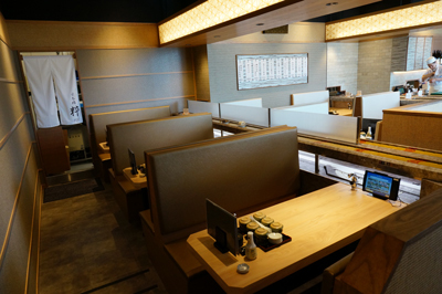 回転寿司に蕎麦屋…手軽で安い「カジュアル接待」が増える理由