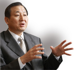 ジェーシービー社長 川西孝雄<br />キャッシングは縮小傾向も<br />カード市場はまだ成長する