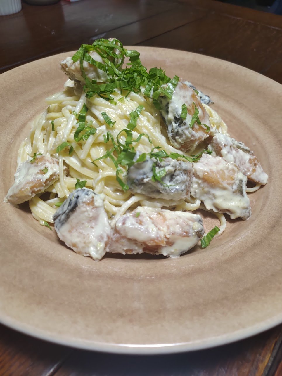 「コンビニ飯ばかり」の人に教えたい冷蔵庫の残り物でできるおしゃれパスタ