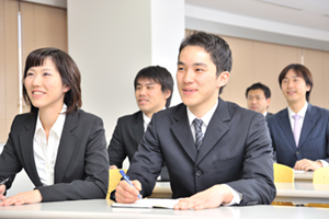 研修で優秀な新入社員が、現場に来ると使えないワケ
