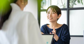 【話ベタが激変】初対面でも不思議なくらい相手が話してくれるシンプルなテクニックとは?