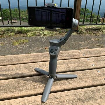 スマホ用スタビライザーの決定版「Osmo Mobile 3」はiPhoneでの使い勝手が最高