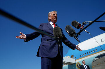 トランプ氏、ベネズエラ攻撃計画を否定