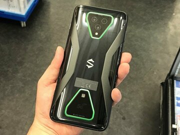 最強クラスのシャオミ系の中華ゲーミングスマホ「Black Shark 3 Pro」がアキバに登場
