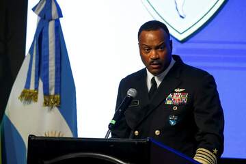 米南方軍の司令官、年末に退任へ