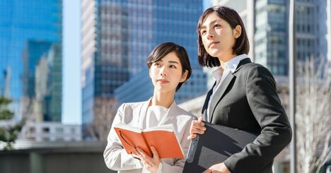 【JUST KEEP BUYINGの著者が語る】「『金持ち父さん 貧乏父さん』以来の衝撃の書」との声も届く「お金の戦術書」と50年以上・数万世帯のデータから導き出された「お金の戦略書」との決定的な違いとは？