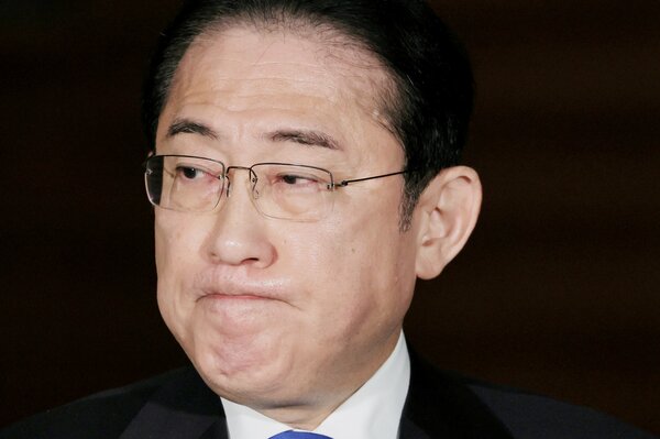 岸田首相の顔写真