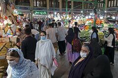 イラン抗議デモ　中間層怒りのマグマ