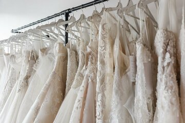 減量薬で花嫁ドレス業界に異変　免責同意書も