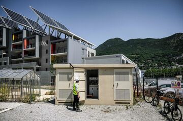 欧州の重電大手3社、デジタル技術注力の成果は