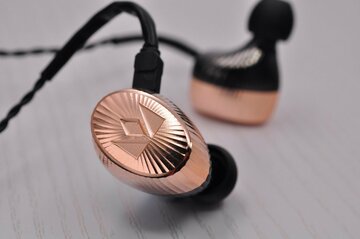 Nobleの真鍮製、限定ハイエンドイヤホン「Kaiser Encore Brass Limited Edition」