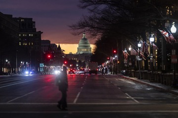 トランプ氏の反DEI計画、政府機関で実行開始