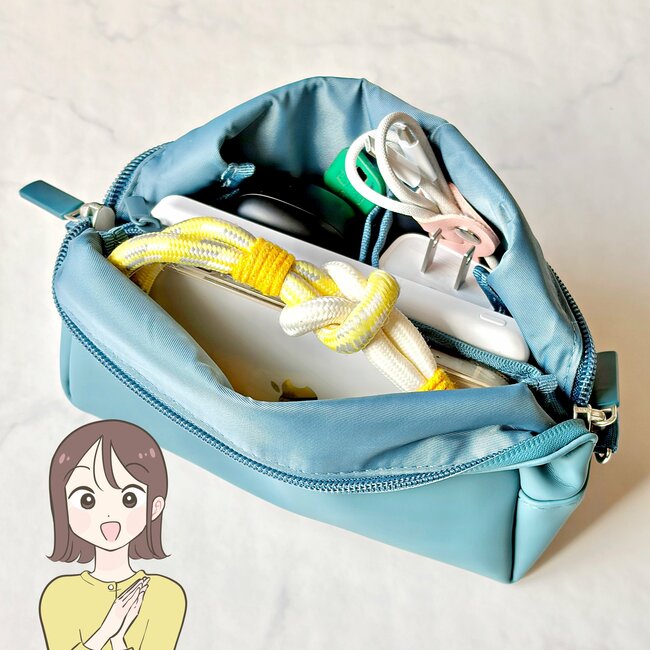 カードや診察券が100枚入った！無印良品の“ポケットたくさんポーチ”通院バッグにもなって天才すぎる！「軽くて疲れない」「毎日愛用しています！」